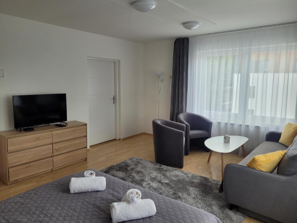Apartman Centrum V Sukromi Restauracia U Jakuba مارتون المظهر الخارجي الصورة